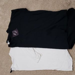 Women's tops 2XL 1free 🚨